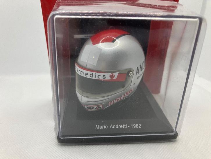 69839: Helm - F1 - Mario Andretti - Ferrari - 1982 - Spark, Hobby en Vrije tijd, Modelauto's | 1:5 tot 1:12, Nieuw, Overige typen