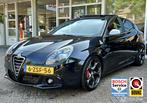 Alfa Romeo Giulietta 1.7 TBi Quadrifoglio Verde Pano, Leer,, 65 €/maand, Gebruikt, 4 cilinders, Zwart