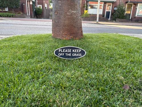 “Please keep off the grass” Bortje, Tuin en Terras, Gras en Kunstgras, Nieuw, Ophalen of Verzenden