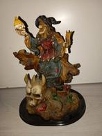 Heks met schedel beeld 28cm lengte 22cm breedte, Ophalen, Zo goed als nieuw, Fantasy