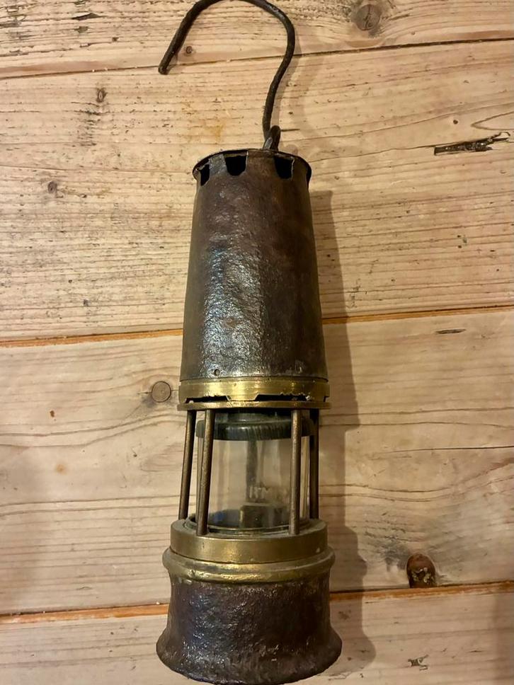 Oude metalen stormlamp, Antiek en Kunst, Antiek | Lampen, Ophalen of Verzenden