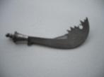 sieraad antiek zilver indonesie hakmes HY broche decoratie, Ophalen of Verzenden, Zilver, Broche