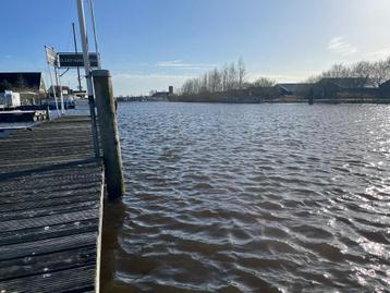 Ligplaatsen Liegeplatz te Water in het Hart van Friesland