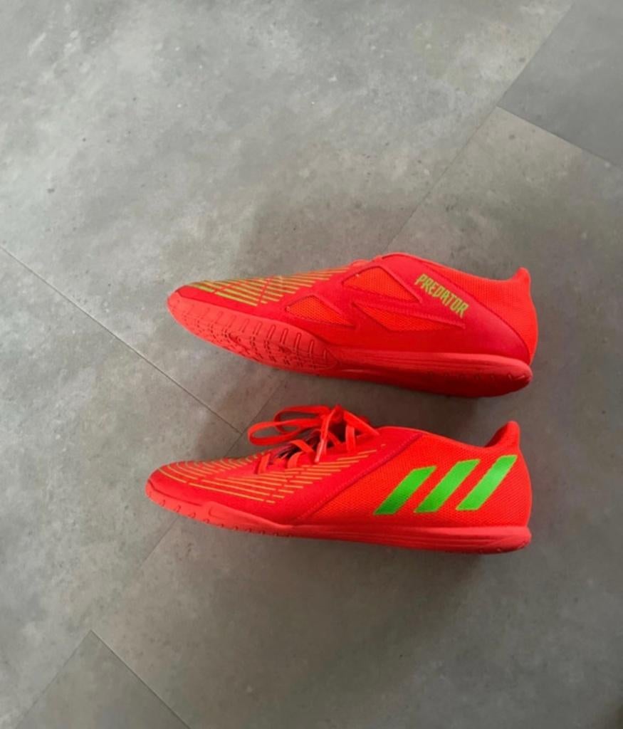 Adidas x speedflow rode zaalvoetbal schoen, Maat XS of kleiner, Schoenen, Ophalen of Verzenden, Zo goed als nieuw