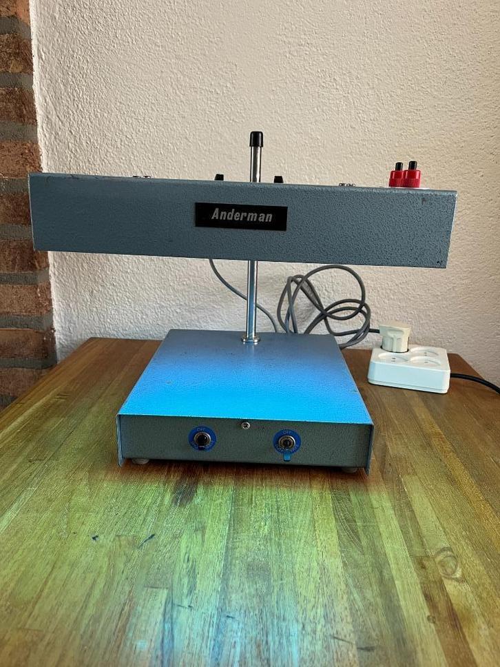 Vintage Anderman laboratorium blauwe  natrium , sodium lamp, Huis en Inrichting, Lampen | Tafellampen, Gebruikt, Minder dan 50 cm