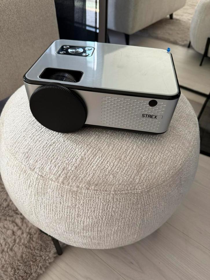 Strex LED Projector incl. 100 inch projectiescherm - Nieuw!, Audio, Tv en Foto, Beamers, Nieuw, LED, HD (720), Ophalen