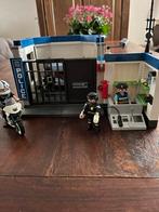 Politiebureau, Ophalen, Zo goed als nieuw