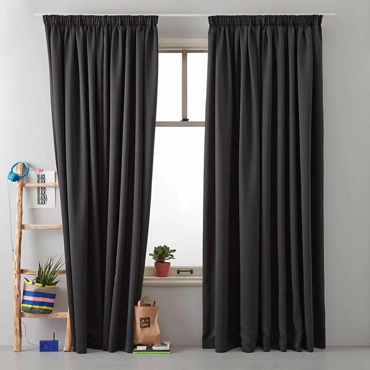 Kant en klare verduisterende gordijnen en gordijnen op maat, Huis en Inrichting, Stoffering | Gordijnen en Lamellen, Nieuw, 200 cm of meer