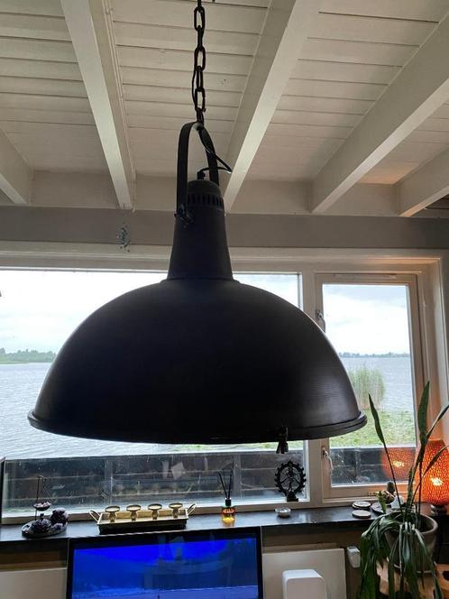 Stoere lamp, Huis en Inrichting, Lampen | Hanglampen, Zo goed als nieuw, Minder dan 50 cm, Glas, Metaal, Ophalen