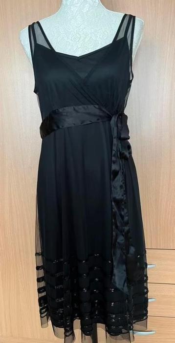 Vero Moda zwarte jurk maat L beschikbaar voor biedingen