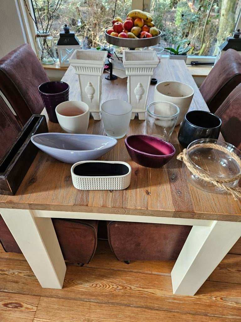 Binnen bloempotten, Ophalen, Rond, Binnen, Zo goed als nieuw