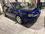 Volkswagen Golf 2.3 V5 Highline 125 kw, Auto's, Voorwielaandrijving, 65 €/maand, Gebruikt, Blauw
