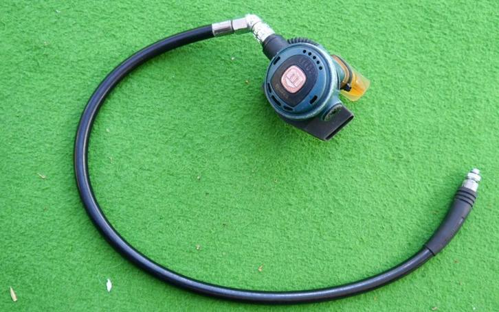 Mares Akros automaat voor ademset, Watersport en Boten, Duiken, Gebruikt, Overige typen, Ophalen of Verzenden