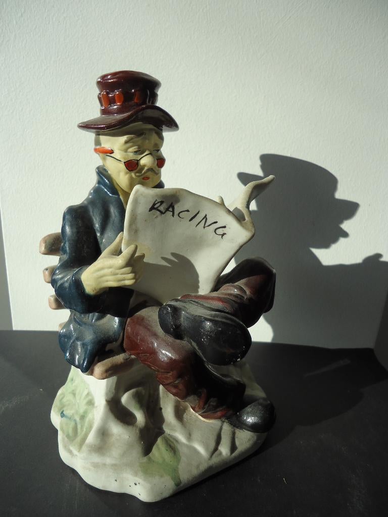 Engelse figurine 'Racing Form' porselein beeld paardenraces, Antiek en Kunst, Antiek | Porselein, Ophalen of Verzenden