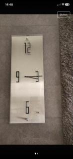 Moderne Wandklok B&W, Ophalen, Zo goed als nieuw, Analoog, Wandklok