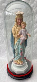 Maria met kind in oude stolp, Ophalen