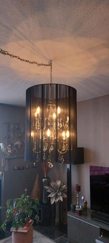 Kroonluchter met zwart draadjes omhulsel. Dubbel. beschikbaar voor biedingen