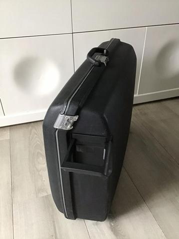 Grote zwarte Samsonite Oyster koffer 2 wielen/cijferslot beschikbaar voor biedingen