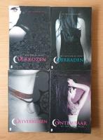 Cast & Cast - Huis vd Nacht, Partheon, Ned/Eng, ps te, Ophalen of Verzenden, Gelezen, Cast & Cast