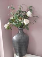Grote vaas met nep bloemen, Huis en Inrichting, Woonaccessoires | Vazen, Zo goed als nieuw, 50 tot 75 cm, Ophalen, Overige kleuren