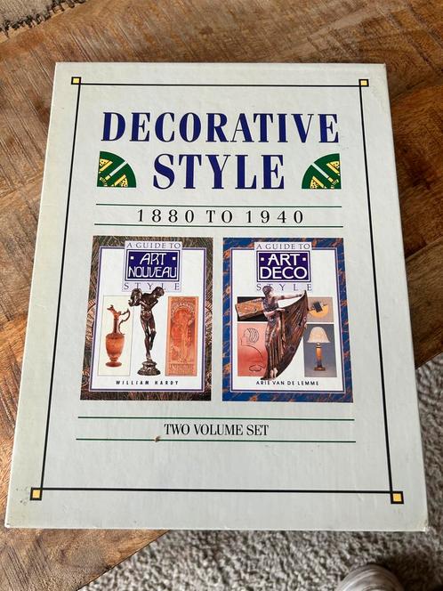 A Guide To Art Nouveau / Art Deco, Boeken, Kunst en Cultuur | Beeldend, Zo goed als nieuw, Overige onderwerpen, Ophalen of Verzenden