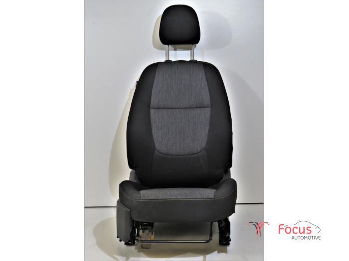 Stoel rechts van een Kia Picanto, Auto-onderdelen, Interieur en Bekleding, Ophalen of Verzenden, 12 maanden garantie, Gebruikt