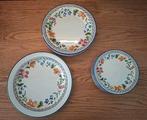 13 borden van het Engelse Staffordshire Servies Calypso., Huis en Inrichting, Keuken | Servies, Ophalen of Verzenden, Overige stijlen