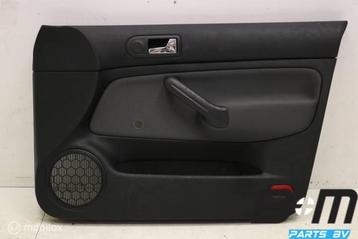 Portierbekleding rechtsvoor VW Golf 4 5drs 1J4867012CG beschikbaar voor biedingen