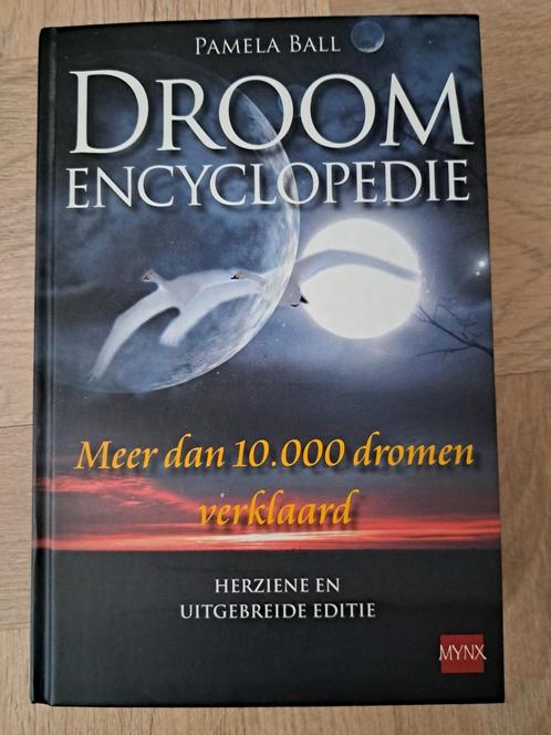 Boek  Droomencyclopedie (Pamela Ball), Boeken, Esoterie en Spiritualiteit, Zo goed als nieuw, Achtergrond en Informatie, Spiritualiteit algemeen