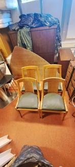Set van 4 houten eetkamerstoelen – groen bekleed, Hout, Overige kleuren, Ophalen of Verzenden, Zo goed als nieuw