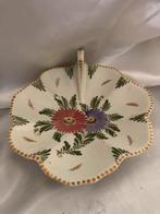 Delft Bonbonnière met Bloemendecoratie, Antiek en Kunst, Ophalen of Verzenden
