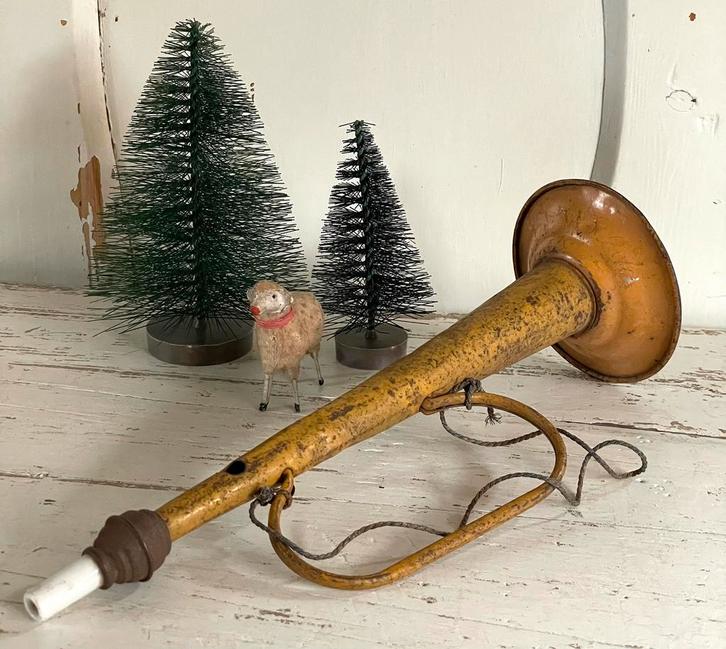 Brocante oud blikken kinder trompetje / trompet, Antiek en Kunst, Curiosa en Brocante, Verzenden