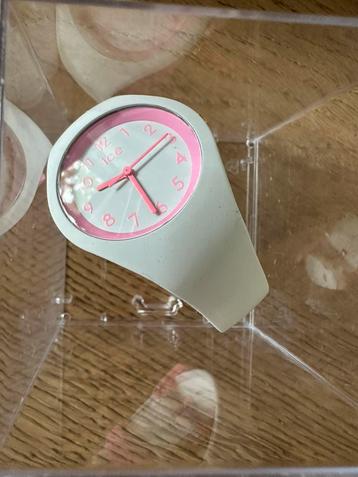 Ice Watch kinderhorloge roze wit beschikbaar voor biedingen