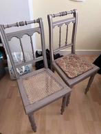 Houten stoelen met houtsnijwerk - Utrecht, Huis en Inrichting, Stoelen, Gebruikt, Twee, Ophalen of Verzenden, Grijs