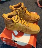 Nike schoenen hoog model, Overige kleuren, Nike, Ophalen of Verzenden, Sneakers of Gympen