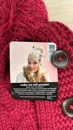 Dames muts met knopen en pompoen, Ophalen of Verzenden, Nieuw, Muts