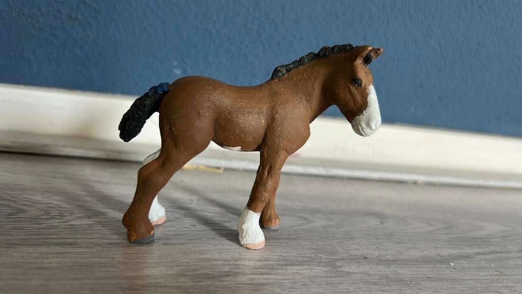Leuke Schleich repaint, Verzamelen, Dierenverzamelingen, Ophalen of Verzenden, Zo goed als nieuw, Paard, Beeldje of Figuurtje