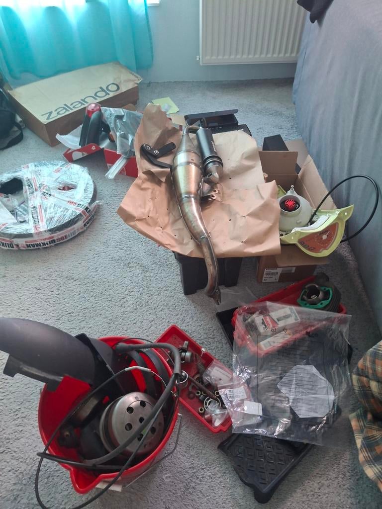 een hele boel peugeot Ludix Onderdelen, Ophalen of Verzenden, Gebruikt, Overige typen, Peugeot