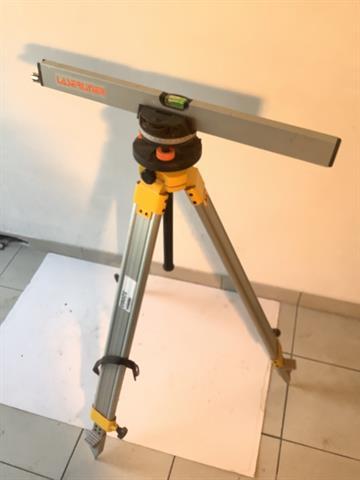 statief Laserliner met waterpas, Gebruikt, Niet ingevuld, Niet ingevuld, Ophalen