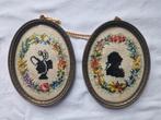 Twee vintage - retro  geborduurde schilderijtjes, Ophalen of Verzenden, Huis en Inrichting