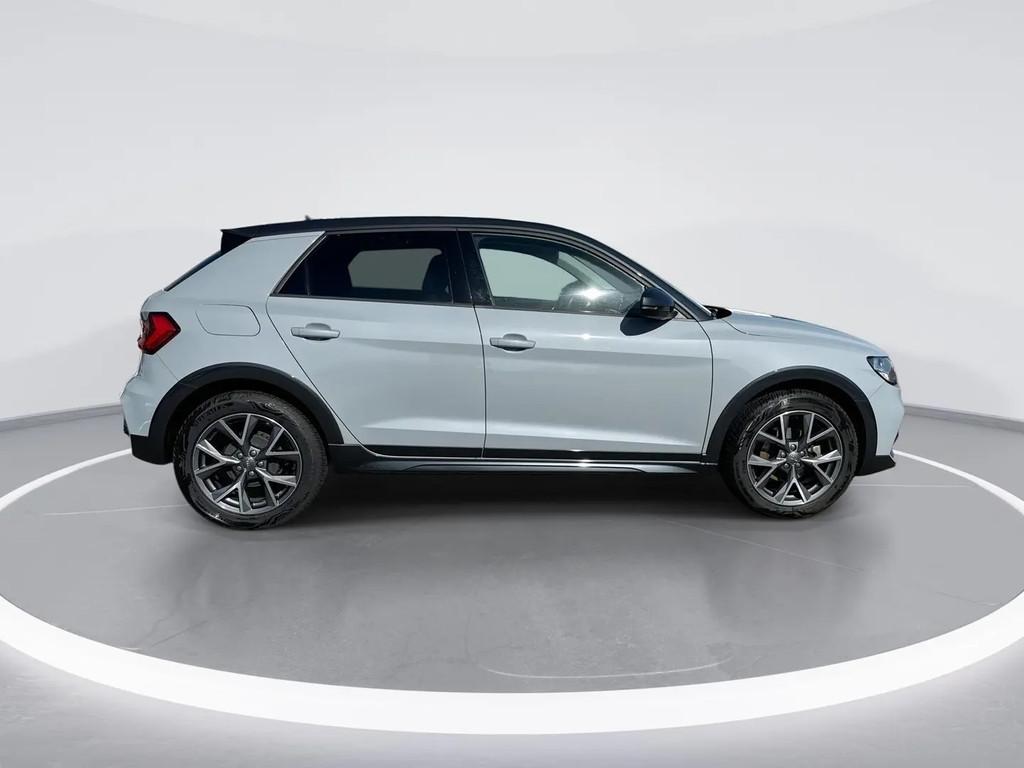 Audi A1 citycarver 25 TFSI 95pk Epic € 20.880,00, Auto's, Audi, Stof, 95 pk, 49 €/maand, Origineel Nederlands