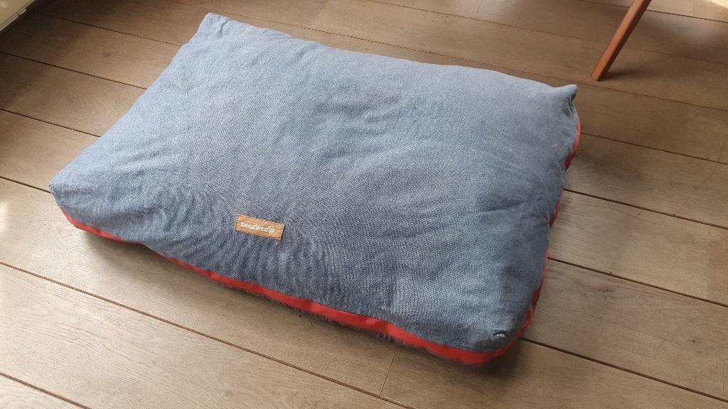 Hondenkussen Beeztees 90x60, Ophalen, Zo goed als nieuw, Stof