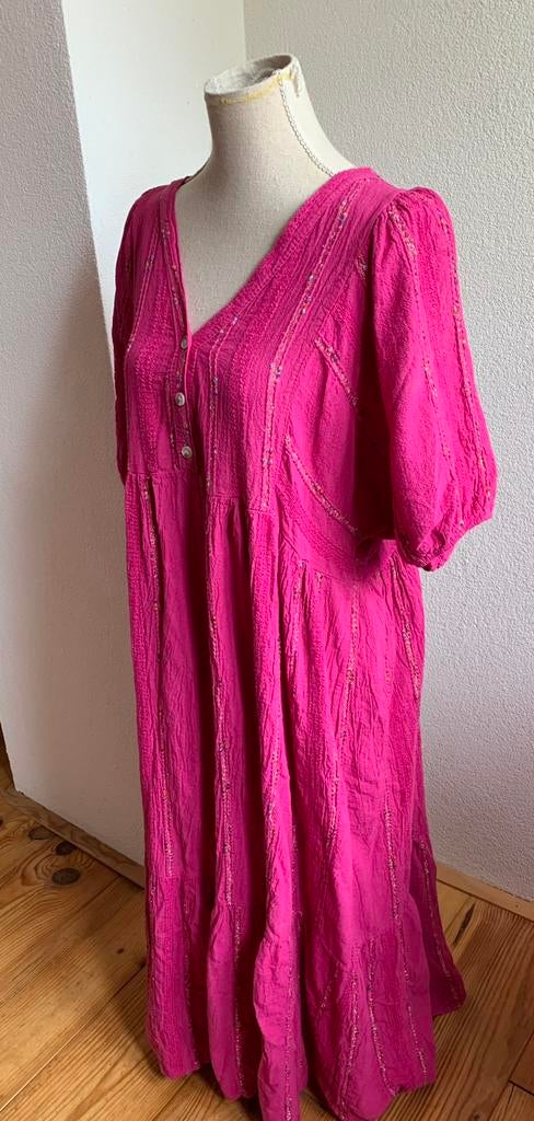 NIEUW! boho, Ibiza jurk in knalletje roze., Ophalen of Verzenden, Nieuw, Roze, Onder de knie