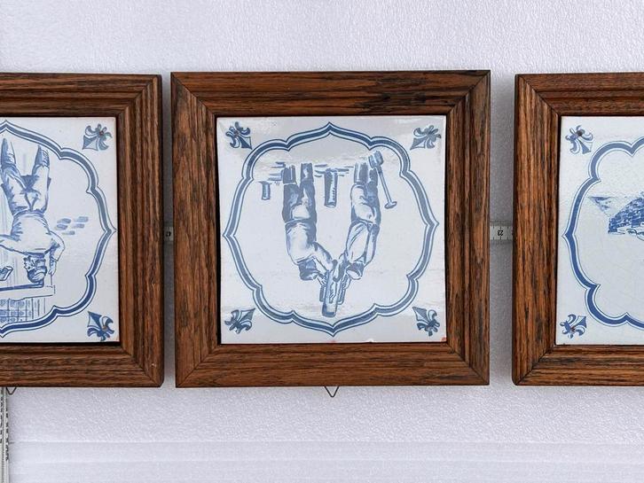 3 ingelijste Makkumer aardewerk tegels, Antiek en Kunst, Antiek | Wandborden en Tegels, Ophalen