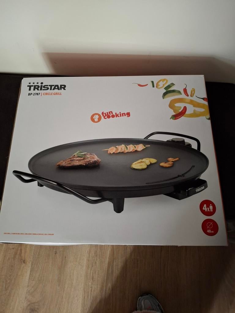 Tristar grill, Ophalen, Zo goed als nieuw, 4 t/m 7 personen