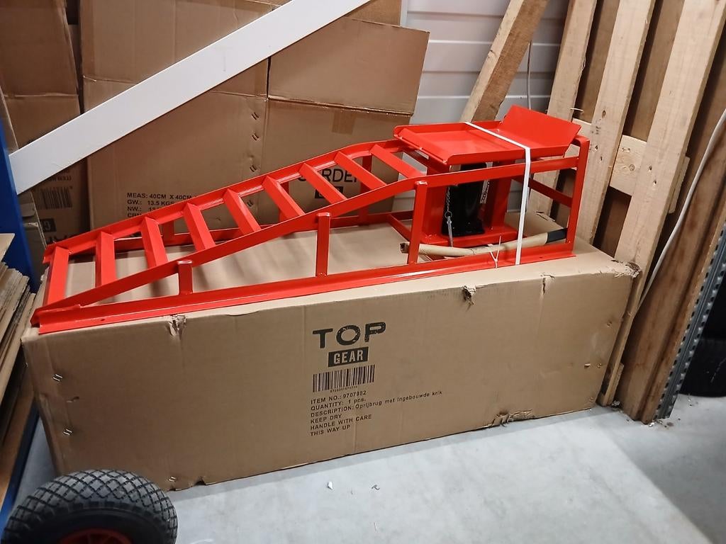 Nieuwe Oprijbokken met krik platform 2000kg oprijbok, Ophalen, Nieuw