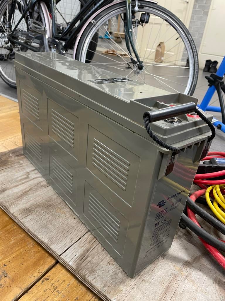 Victron Energy AGM accu 12V 200Ah, Ophalen, Gebruikt, Overige automerken