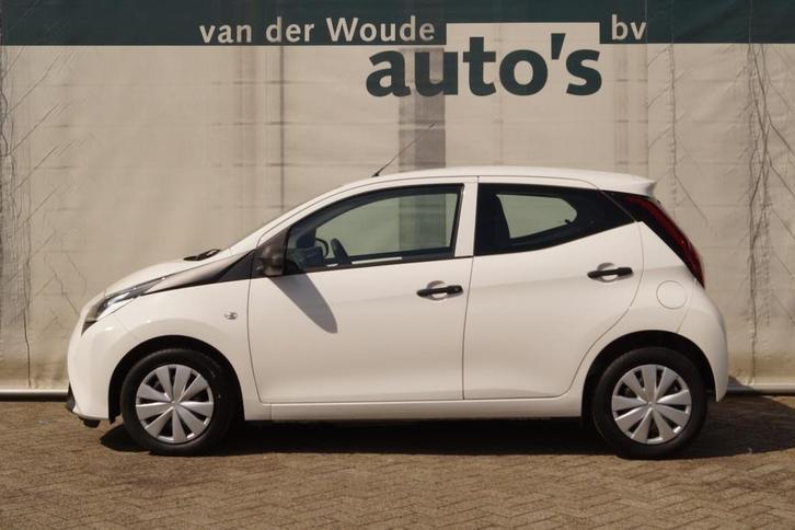 Toyota Aygo 1.0 VVT-i X-Fun -AIRCO-LED- (bj 2021), Auto's, Toyota, Bedrijf, Te koop, Aygo, ABS, Airbags, Airconditioning, Alarm