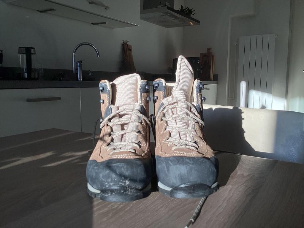 wandelschoenen, Ophalen of Verzenden, Zo goed als nieuw, Schoenen