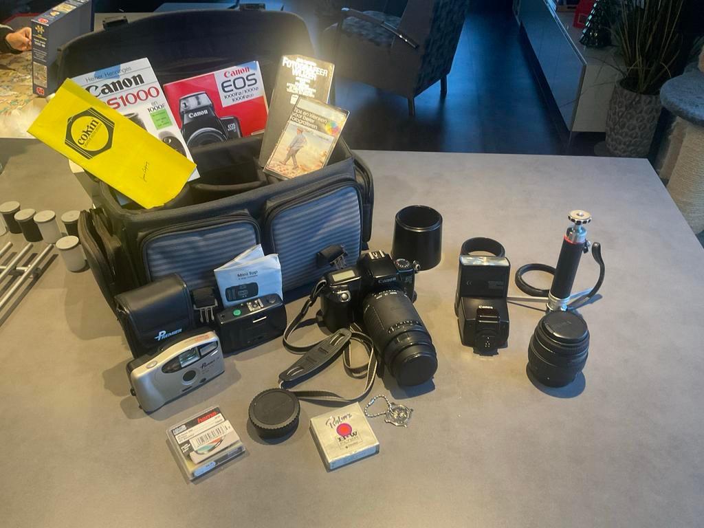 Canon EOS 1000 F analoge camera met lenzen en toebehoren, Ophalen of Verzenden, Gebruikt, Spiegelreflex, Canon